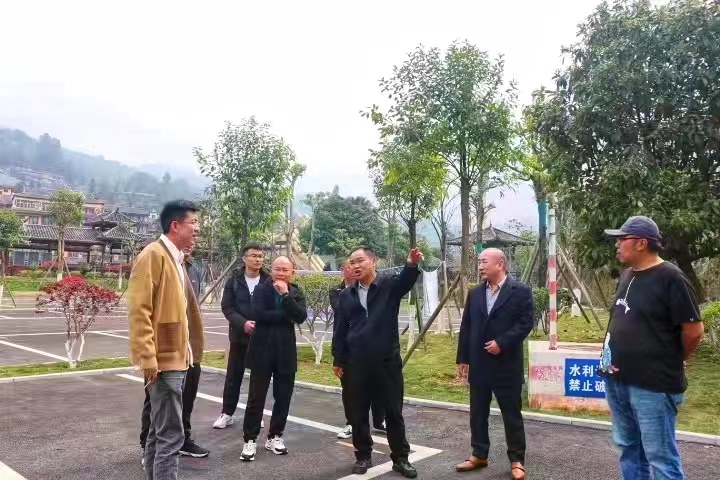 法瑞纳集团董事长房建涛赴云南省屏边县考察水源项目！.jpg