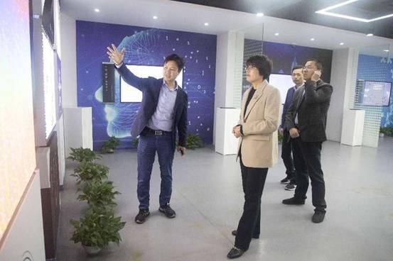 喜报！每日互动❝杭州健康码❞赋码引擎开发团队荣获杭州市工人先锋号称号